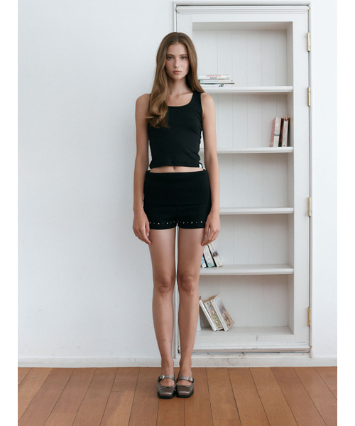 ASURA（アスラ）の「AS BASIC U NECK SLEEVELESS [BLACK]（Tシャツ/カットソー・レディース・その他・ONE SIZE）」の2枚目の写真