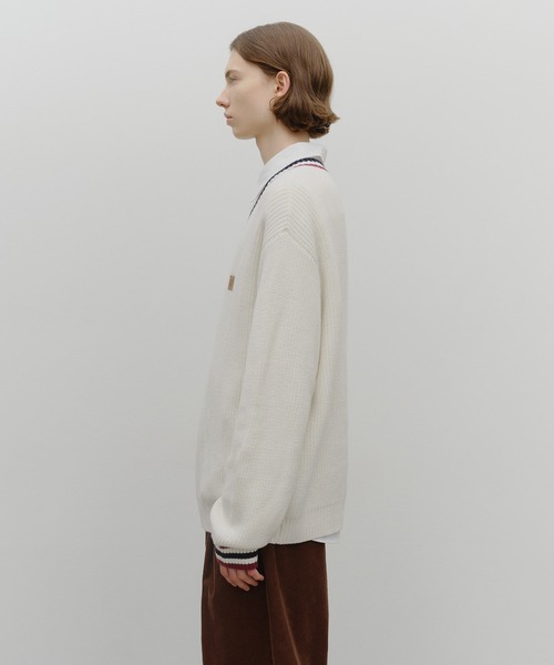 MARITHE + FRANCOIS GIRBAUD(マリテフランソワジルボー)の「V NECK KNIT PULLOVER(ニット/セーター・レディース・アイボリー/ネイビー系・MEDIUM/SMALL)」の8枚目の写真
