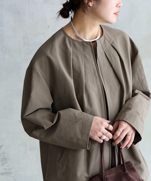 JOURNAL STANDARD（ジャーナルスタンダード）の「グログランノーカラーコクーンコート（ノーカラーコート・レディース・ライトグレー/ブラック・36/38）」の13枚目の写真