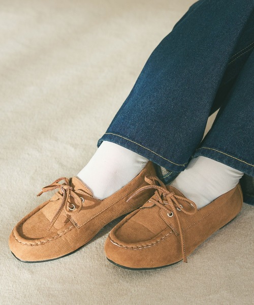 PAGEBOY(ページボーイ)の「レースアップモカシン(モカシン/デッキシューズ・レディース・キャメル/ブラック・MEDIUM/LARGE)」の1枚目の写真