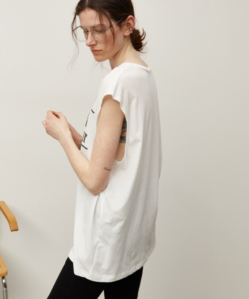 Auntie Rosa Holiday(アンティローザホリデー)の「オーバーサイズシアーノースリ(Tシャツ/カットソー・レディース・ブルー/グレー/ホワイト・FREE)」の18枚目の写真