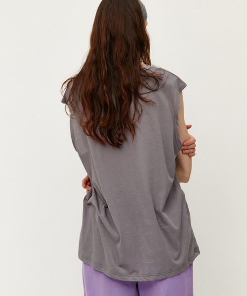 Auntie Rosa Holiday(アンティローザホリデー)の「オーバーサイズシアーノースリ(Tシャツ/カットソー・レディース・ブルー/グレー/ホワイト・FREE)」の9枚目の写真