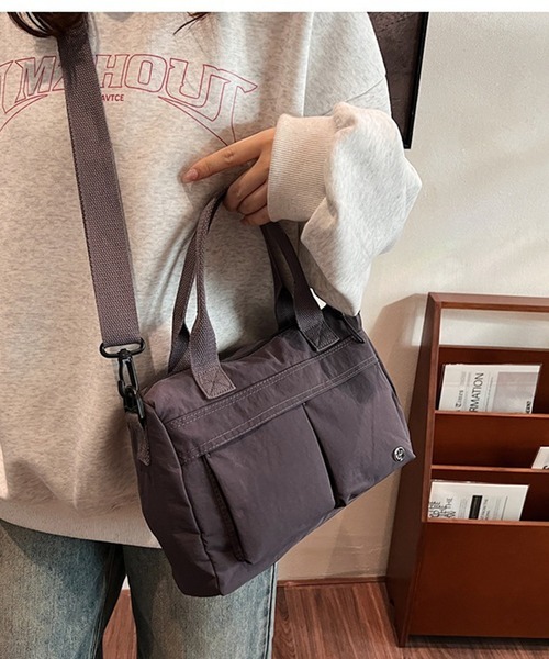LYEON(リヨン)の「撥水ナイロントートバッグ/マルチポケットクロスバッグ(トートバッグ・レディース・ブラック/ベージュ/グレイッシュブルー/チャコールグレー・FREE)」の13枚目の写真