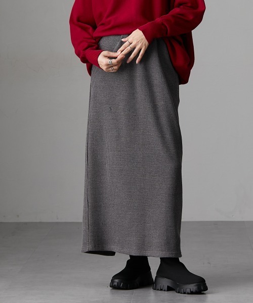 Soiunique（スワユニーク）の「肉厚ワッフル素材Iラインスカート ［Soiunique］（スカート・レディース・イエロー/ブラック/杢グレー・L/M/LL）」の3枚目の写真