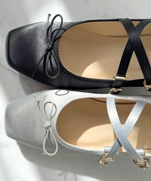 an another angelus（アンアナザーアンジェラス）の「クロスストラップサテンバレエパンプス/fint フィント（パンプス・レディース・ブルーグレー/ブラック・S/L/M）」の3枚目の写真
