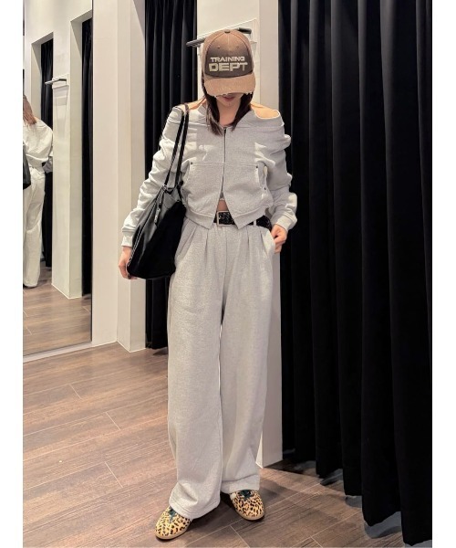 セール】【26年SS新作】【セットアップ対応】OFF SHOULDER ZIP UP