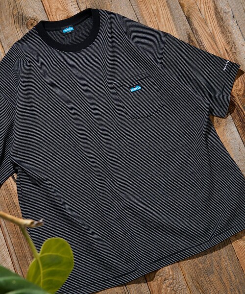 FREAK'S STORE(フリークスストア)の「限定展開 KAVU×FREAK'S STORE カブー 別注 STORATECH ワンポイント刺繍 クルーネック ポケットTシャツ(Tシャツ/カットソー・メンズ・ホワイト/ブラック/ホワイト系その他/グレイッシュベージュ/ネイビー/ブラック系その他・LARGE/MEDIUM/SMALL)」の16枚目の写真