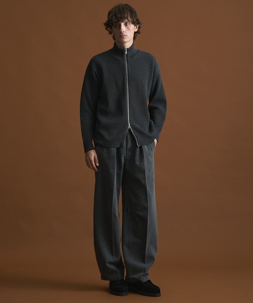 PUBLIC TOKYO（パブリックトウキョウ）の「PUBLIC DENIM エバークリースカーブデニム　/日本製/岡山デニム/ワイドパンツ/バレル/ルーズ（デニムパンツ・メンズ・ダークグレー/インディゴブルー・3/2/1）」の5枚目の写真