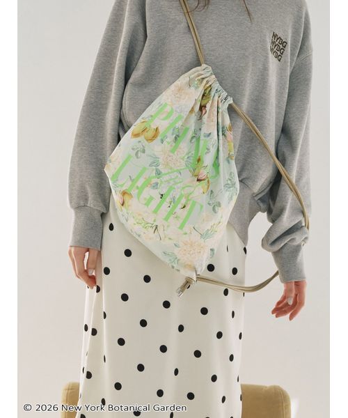 SNIDEL（スナイデル）の「NYBG タイプナップサック（バックパック/リュック・レディース・イエロー/ピンク・F）」の3枚目の写真