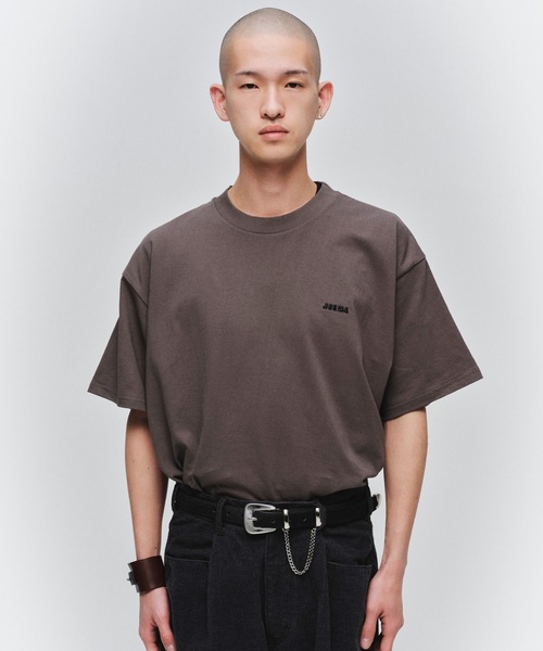 JIEDA(ジエダ)の「JIEDA LOGO T-SHIRT(Tシャツ/カットソー・メンズ・ホワイト/グレー系/チャコールグレー/ブラック・3/2/1)」の1枚目の写真