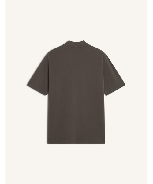 Maison Kitsune（メゾンキツネ）の「DREAMING FOX COMFORT POLO（ポロシャツ・メンズ・ダークブラウン系・XS/S/M/L/XL）」の2枚目の写真