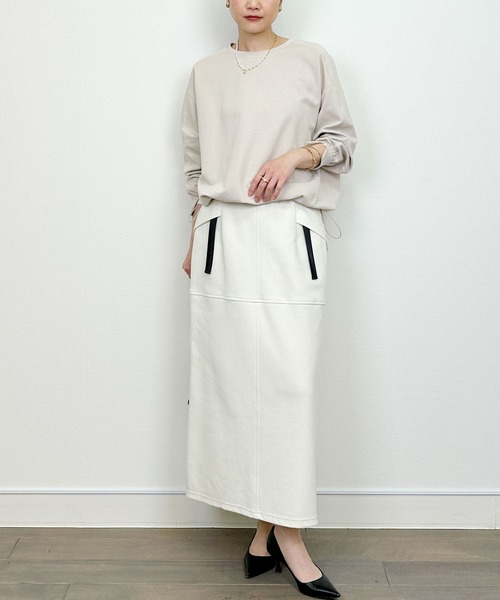 PICCIN（ピッチン）の「裾ドロストプルオーバー（Tシャツ/カットソー・レディース・グレイッシュベージュ/ブルー/オフホワイト・M）」の17枚目の写真