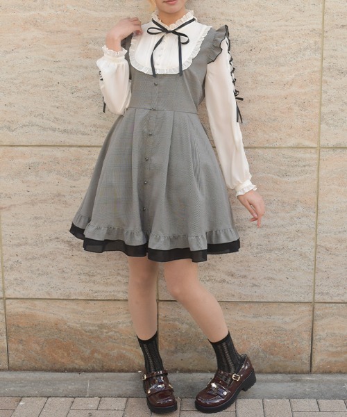axes femme（アクシーズファム）の「ねこ刺繍ミニワンピース
