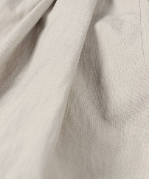 The DUFFER of ST.GEORGE(ザダファーオブセントジョージ)の「COTTON/NYLON WEATHER IN-TUCK WIDE EASY PANTS:コットンナイロン ワイドイージーパンツ / 2タックパンツ(その他パンツ・メンズ・アイボリー/グレイッシュベージュ・LARGE/MEDIUM/SMALL/X-LARGE)」の15枚目の写真