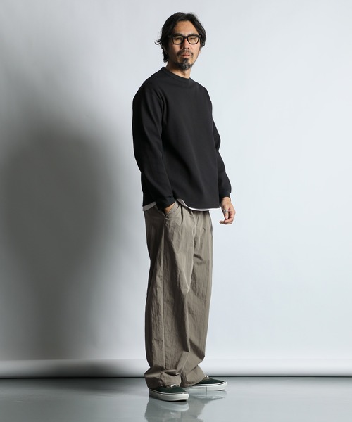 The DUFFER of ST.GEORGE(ザダファーオブセントジョージ)の「COTTON/NYLON WEATHER IN-TUCK WIDE EASY PANTS:コットンナイロン ワイドイージーパンツ / 2タックパンツ(その他パンツ・メンズ・アイボリー/グレイッシュベージュ・LARGE/MEDIUM/SMALL/X-LARGE)」の6枚目の写真