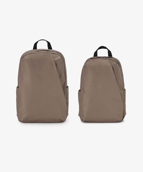 Afternoon Tea(アフタヌーンティー)の「無重力リュックplus Sサイズ(バックパック/リュック・レディース・グレー・ONE SIZE)」の2枚目の写真