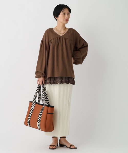 Elura(エルーラ)の「ネオプレーンリバーシブルトートL/660880(トートバッグ・レディース・ブラック/キャメル/オフホワイト・FREE)」の14枚目の写真