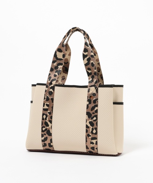 Elura(エルーラ)の「ネオプレーンリバーシブルトートL/660880(トートバッグ・レディース・ブラック/キャメル/オフホワイト・FREE)」の19枚目の写真