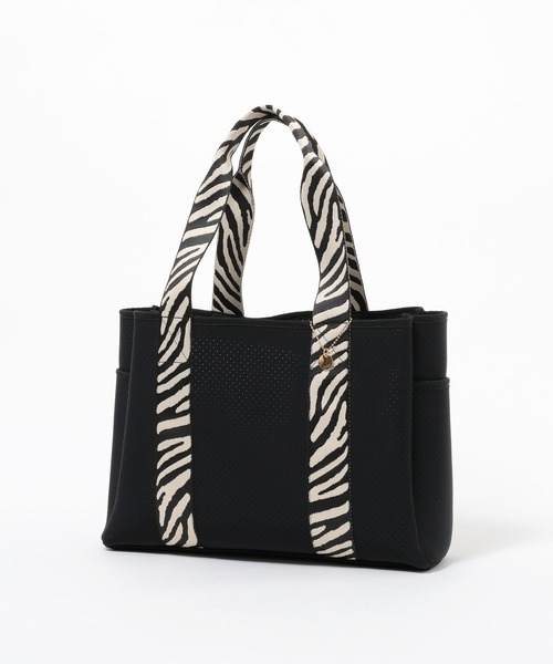 Elura(エルーラ)の「ネオプレーンリバーシブルトートL/660880(トートバッグ・レディース・ブラック/キャメル/オフホワイト・FREE)」の20枚目の写真