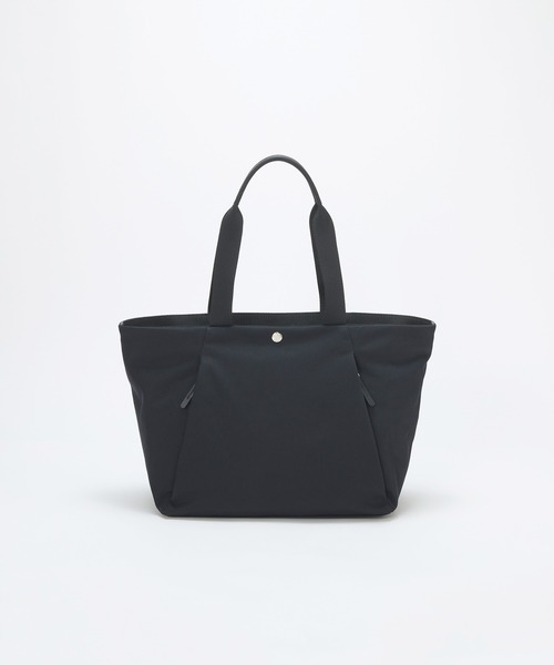 Breath TOPKAPI(ブレストプカピ)の「【Breath TOPKAPI】SLANT スラント ナイロン ユーティリティ トートバッグ A4 / 軽量(トートバッグ・レディース・ブラック/グレー/ブラウン・FREE)」の6枚目の写真