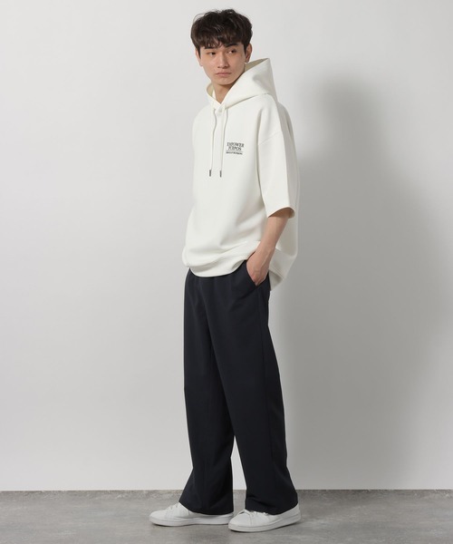 LAKOLE(ラコレ)の「ダンボールロゴパーカー / 660840(パーカー・メンズ・ホワイト/ブラック/ダークオリーブ・MEDIUM/LARGE)」の4枚目の写真