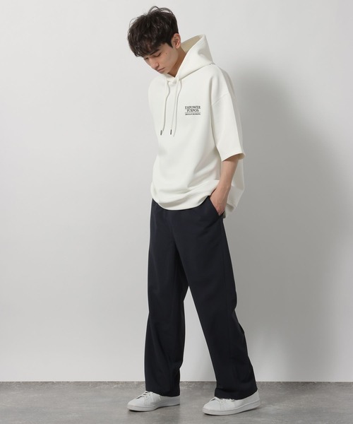 LAKOLE(ラコレ)の「ダンボールロゴパーカー / 660840(パーカー・メンズ・ホワイト/ブラック/ダークオリーブ・MEDIUM/LARGE)」の5枚目の写真