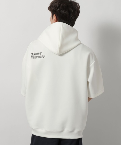 LAKOLE(ラコレ)の「ダンボールロゴパーカー / 660840(パーカー・メンズ・ホワイト/ブラック/ダークオリーブ・MEDIUM/LARGE)」の8枚目の写真