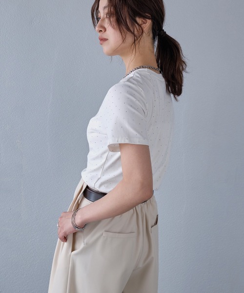 murea(ミュレア)の「クロップド丈ラインストーン半袖Tシャツ(Tシャツ/カットソー・レディース・ホワイト/ブラック/グレー・FREE)」の12枚目の写真