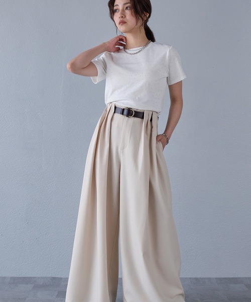 murea(ミュレア)の「クロップド丈ラインストーン半袖Tシャツ(Tシャツ/カットソー・レディース・ホワイト/ブラック/グレー・FREE)」の13枚目の写真