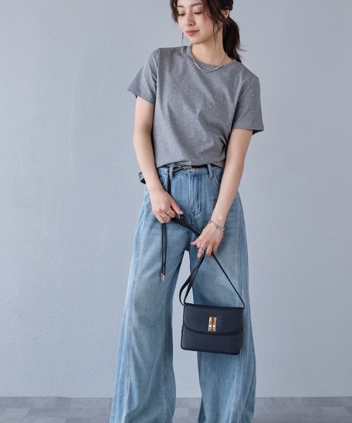 murea(ミュレア)の「クロップド丈ラインストーン半袖Tシャツ(Tシャツ/カットソー・レディース・ホワイト/ブラック/グレー・FREE)」の8枚目の写真