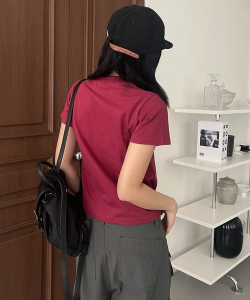 UNE MANSION(ユヌマンション)の「ヴィンテージ風ナンバリングデザインTシャツカットソー(Tシャツ/カットソー・レディース・レッド/ホワイト/ブラック・FREE)」の19枚目の写真