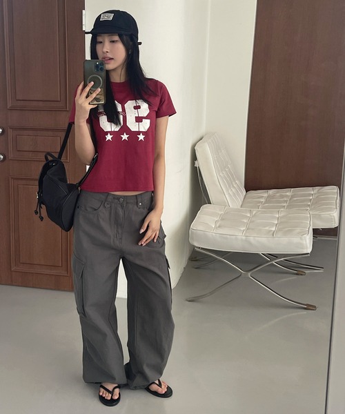 UNE MANSION(ユヌマンション)の「ヴィンテージ風ナンバリングデザインTシャツカットソー(Tシャツ/カットソー・レディース・レッド/ホワイト/ブラック・FREE)」の13枚目の写真