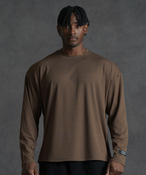 PHERMENON(フェルメノン)の「ルーズフィットリブロングスリーブ - ブラウン(Tシャツ/カットソー・メンズ・ブラウン・1/2/3)」の1枚目の写真