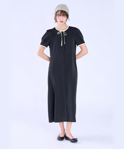 To b. by agnes b.（トゥービーバイアニエスベー）の「WEBスペシャル ポリエステル バイカラー 半袖 ワンピース（ワンピース・レディース・ブラック・40/38/36）」の4枚目の写真