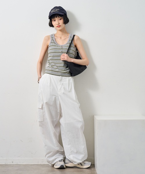 NOGLE(ノグル)の「【NOGLE/ノグル】ボーダーヘンリーネックリブタンクトップ/カップ付き(タンクトップ・レディース・アイボリー/ブラウン/ブルー/グレー・FREE)」の14枚目の写真