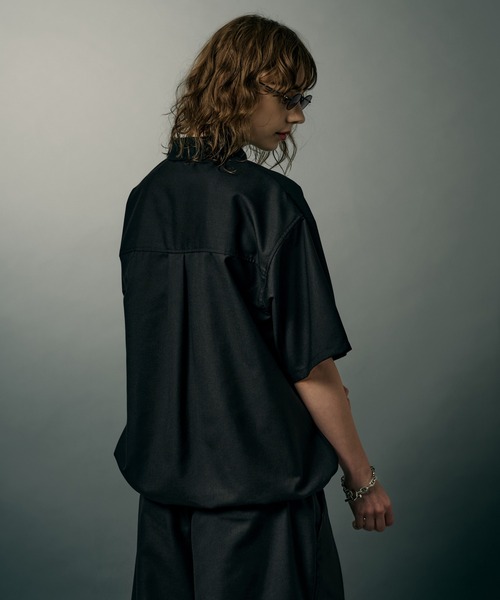 WETTEMPT(ウィテンプト)の「FUNCTIONAL DOUBLE POCKET SHIRT / ファンクショナルダブルポケットシャツ(シャツ/ブラウス・メンズ・ブラック/チャコールグレー・LARGE/MEDIUM/SMALL)」の8枚目の写真
