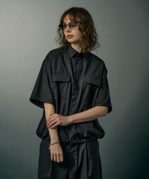 WETTEMPT(ウィテンプト)の「FUNCTIONAL DOUBLE POCKET SHIRT / ファンクショナルダブルポケットシャツ(シャツ/ブラウス・メンズ・ブラック/チャコールグレー・LARGE/MEDIUM/SMALL)」の21枚目の写真