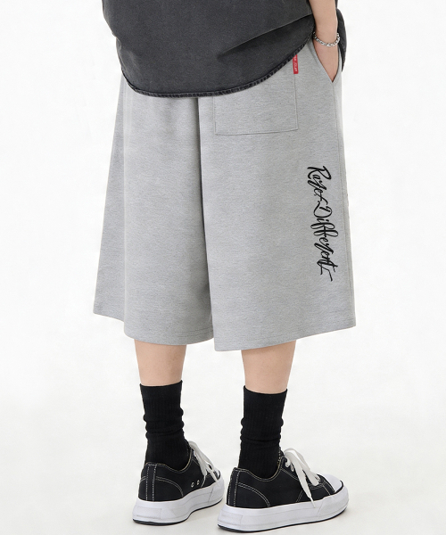 ARTISTWEAR（アーティストウェア）の「[ATW] オートグラフバミューダパンツ - 2COLOR（その他パンツ・レディース・グレー/ブラック・X-LARGE/LARGE/MEDIUM/4XL）」の5枚目の写真