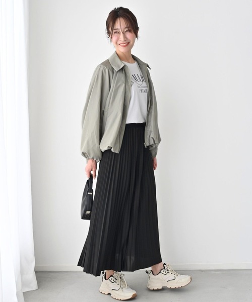 Ehre style(エーレスタイル)の「綺麗め好きへ 艶で格上げ バルーンブルゾン(ブルゾン・レディース・アイボリー/ブラック/カーキ・FREE)」の7枚目の写真
