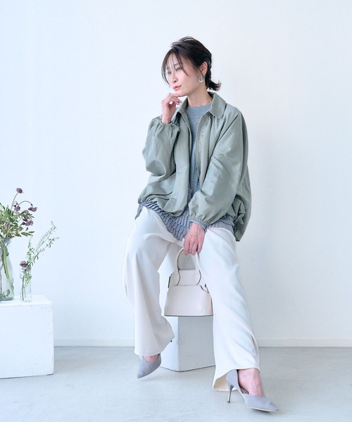 Ehre style(エーレスタイル)の「綺麗め好きへ 艶で格上げ バルーンブルゾン(ブルゾン・レディース・アイボリー/ブラック/カーキ・FREE)」の13枚目の写真