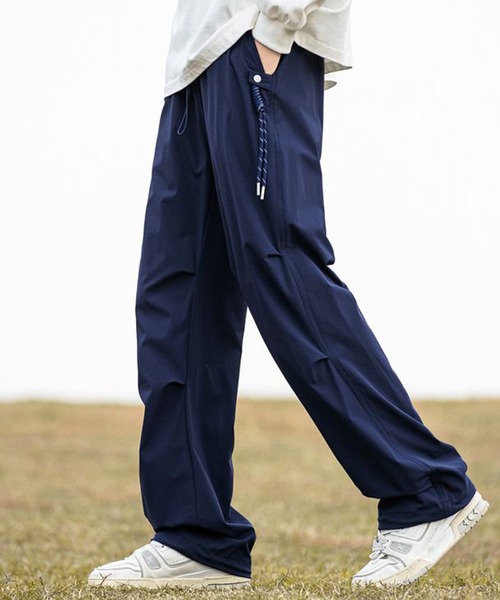 TOBEE(トゥビー)の「【TOBEE】軽量 ワイドストレート カーゴパンツ ローコード付き(カーゴパンツ・メンズ・ブラック/ネイビー/ベージュ・X-LARGE/LARGE/MEDIUM)」の18枚目の写真