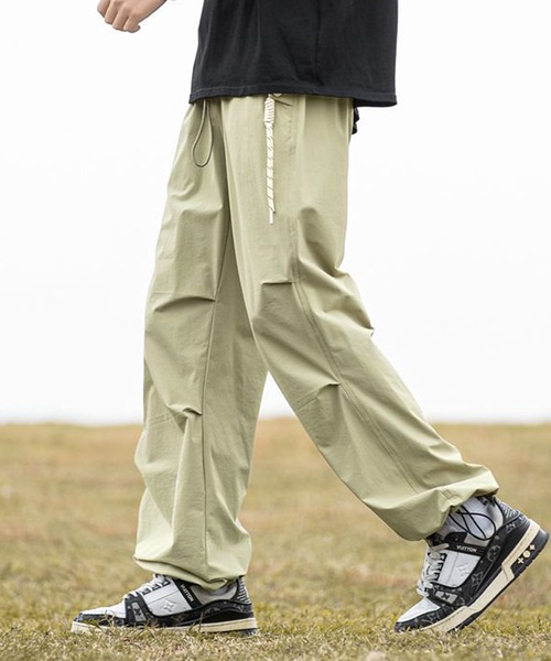 TOBEE(トゥビー)の「【TOBEE】軽量 ワイドストレート カーゴパンツ ローコード付き(カーゴパンツ・メンズ・ブラック/ネイビー/ベージュ・X-LARGE/LARGE/MEDIUM)」の9枚目の写真