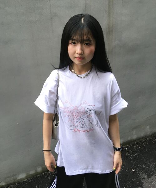 RANDOMOFF（ランダムオフ）の「[ROF x GYEOL] FADED HEART FIGURE T-SHIRT (2color)（Tシャツ/カットソー・レディース・ブラック/ホワイト・SMALL/MEDIUM/LARGE/X-LARGE）」の6枚目の写真