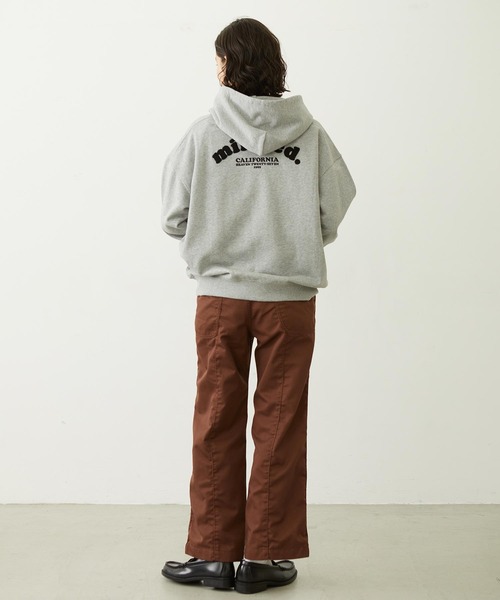 MILKFED.(ミルクフェド)の「COOPER ARCH LOGO SWEAT HOODIE(パーカー・レディース・アッシュ/グリーン/オフホワイト・M/L)」の22枚目の写真