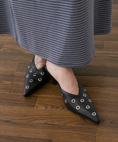 Rohwel（ローウェル）の「Eyelet Pointed Mule / アイレットポインテッドミュール（パンプス・レディース・ブラック・LARGE/MEDIUM/SMALL）」の3枚目の写真