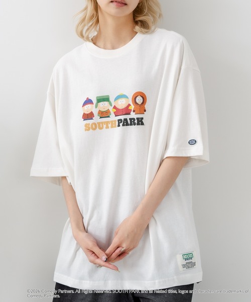 DISCUS(ディスカス)の「【DISCUS/ディスカス】【選べる丈感・サウスパーク】DISCUS×SOUTHPARK コラボTシャツ 綿100% クルーネック アニメ キャラクタープリント アメカジ ストリート(Tシャツ/カットソー・レディース・ホワイト系その他3/ブラック系その他2/ブラック系その他3/ホワイト系その他2・MEDIUM/LARGE)」の2枚目の写真