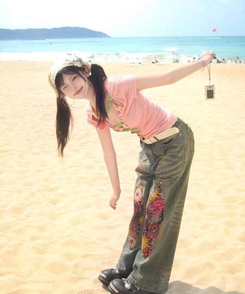 ViViDAY(ビビデー)の「ビーズストラップショットtシャツ(Tシャツ/カットソー・レディース・ピンク・M)」の4枚目の写真