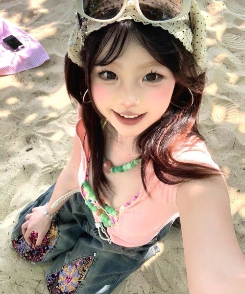 ViViDAY(ビビデー)の「ビーズストラップショットtシャツ(Tシャツ/カットソー・レディース・ピンク・M)」の5枚目の写真