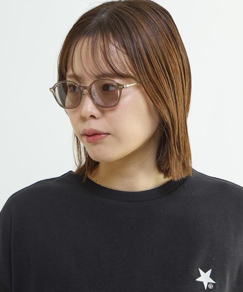 CONVERSE TOKYO(コンバーストウキョウ)の「HEXAGON PHOTOCHROMIC SUNGLASSES(サングラス・レディース・グレー/チャコールグレー・FREE)」の6枚目の写真