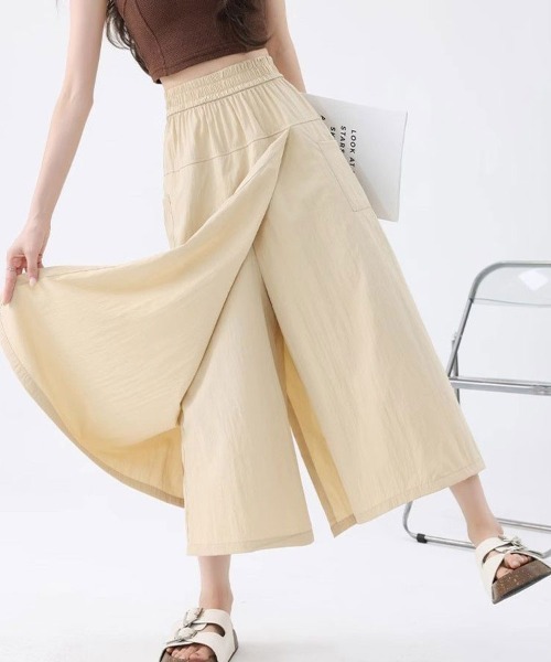 Flugge（フラッジー）の「ラップスカート風ワイドパンツ（スカート・レディース・ベージュ/ブラック・MEDIUM/LARGE）」の6枚目の写真